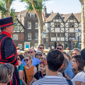 London: Tower of London Früheinlass mit Beefeater und Juwelen