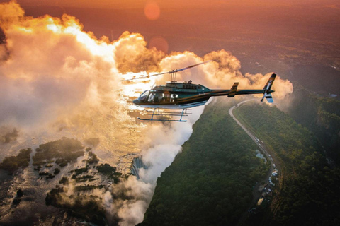 Aventura de lujo de un día en las cataratas Victoria con vuelo en helicóptero