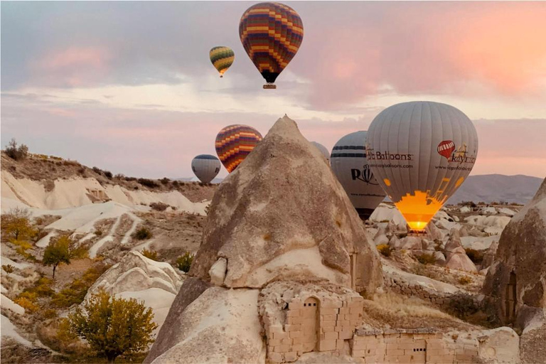 Kapadocja: lot balonem z odbiorem z hoteluKapadocja: Lot balonem nad Göreme
