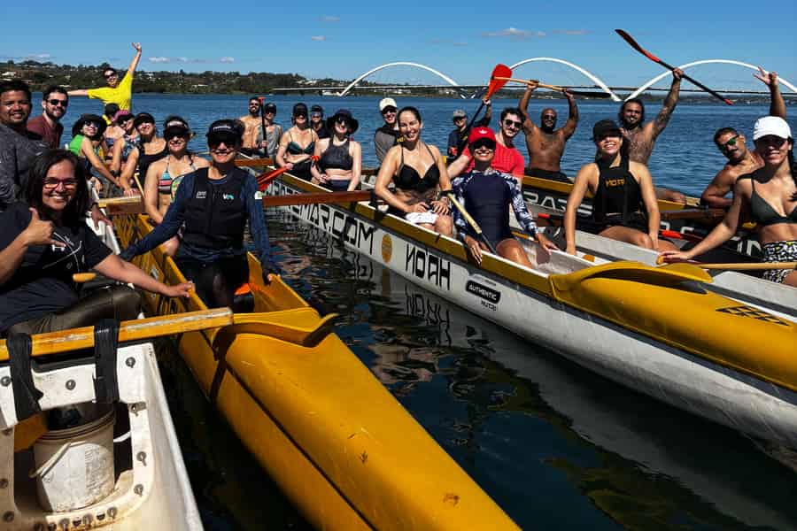 Brasília: Kanu-Tour bei Sonnenaufgang auf dem Lago Paranoá mit Kursleiter. Foto: GetYourGuide Brasília: Kanu-Tour bei Sonnenaufgang auf dem Lago Paranoá mit Kursleiter. Foto: GetYourGuide