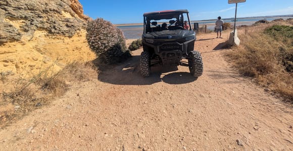Tour guiado en buggy para pasajeros por los humedales de la Ría de Alvor
