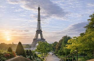 Paris: Eiffelturm – Zugang zur 2. Ebene oder zur Spitze