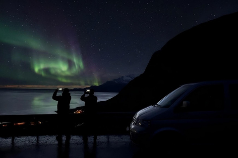 Tromsø: Private Aurora Chase: Personalized Hunt with a Local Group of 1-4 Guests