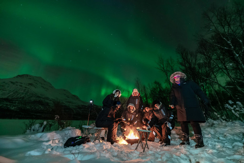 Tromsø: Northern Lights Tour (Max 8) Pickup + Finland