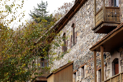 Yerevan: Treasures of Armenia 8-Day Tour With Tastings