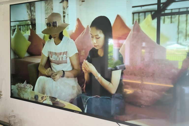 Siem Reap Lotus Silk Farm Tour with Pick Up downtown Siem Reap : Ferme de Soie de Lotus - Visite Guidée Francaise