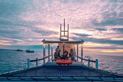 Ko Tao: Vintage Boat-Small Group Snorkeling Day Trip w/Meals