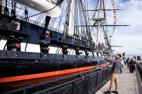 Boston Walking Tour with USS Constitution and Boat Cruise