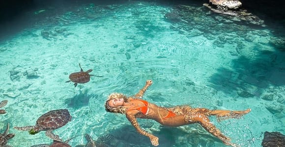 Zanzibar: Maalum Cave and Swimming with Turtles Tour