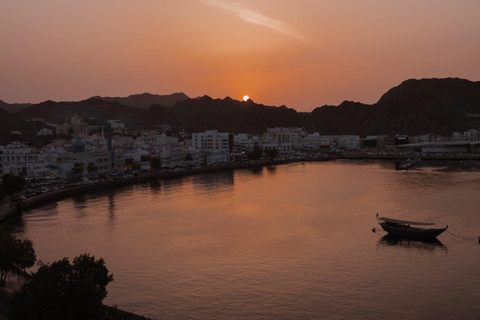 Crucero en dhow al atardecerOpción Estándar