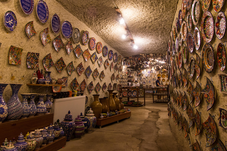 Cappadocia Mix Tour: Highlights of Green & Red Tour Private option with Japanese/English/Spanish-speaking guide.