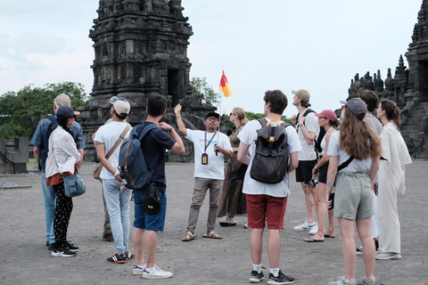 Yogyakarta: Borobudur Yard and Prambanan Temple Tour Guided Tour with Prawirotaman Area Meeting Point No Tickets