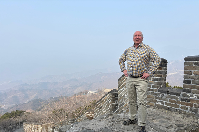 Beijing: Mutianyu Great Wall & Changling Tomb Private Tour transfer to Mutianyu Greatwall with tickets