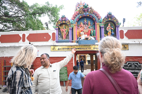 Bangalore: Foodie Tour, Local Market, & Mystery Nandi Temple Bangalore:Food Street Walk+Local Market+Mystery Nandi Temple