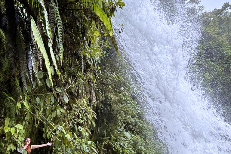 San José: Private Poás Volcano & La Paz Waterfall Experience