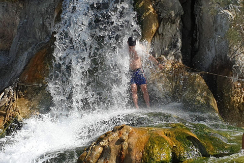 جولة ليوم واحد في ثيرموبيلي: روح 300 إسبارطي
