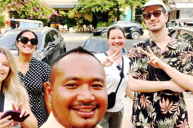 جولة سير في بنوم بنه: التاريخ والثقافة والفن وطعام الشوارع