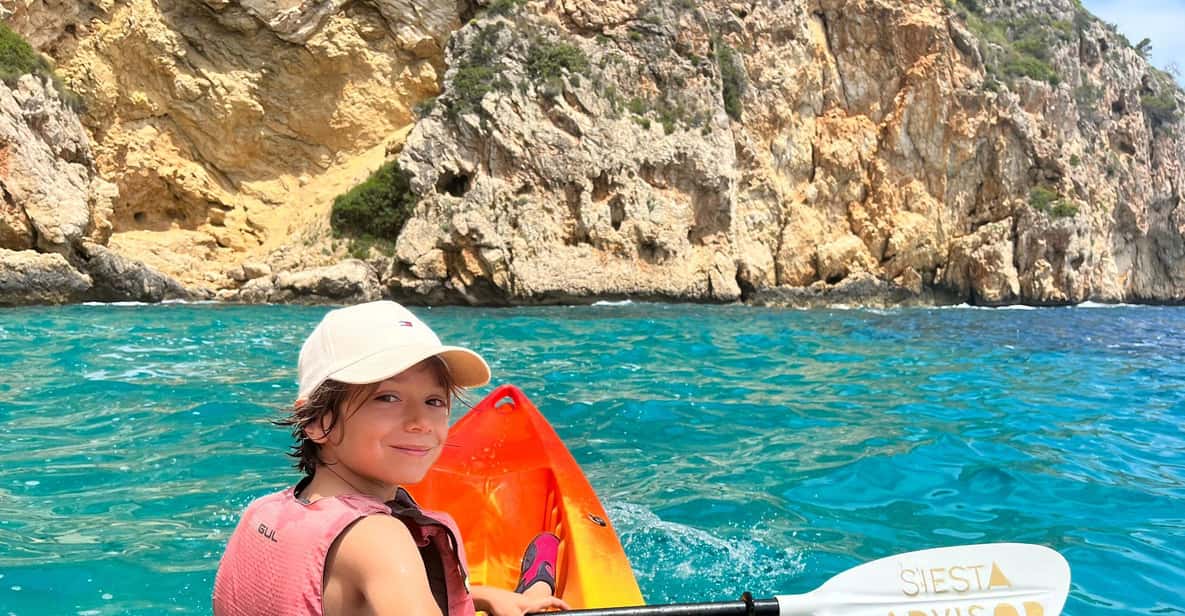 Afbeelding 8 van Cala Granadella: Cala en Caló Zeegrot Snorkel & Kajak Tour