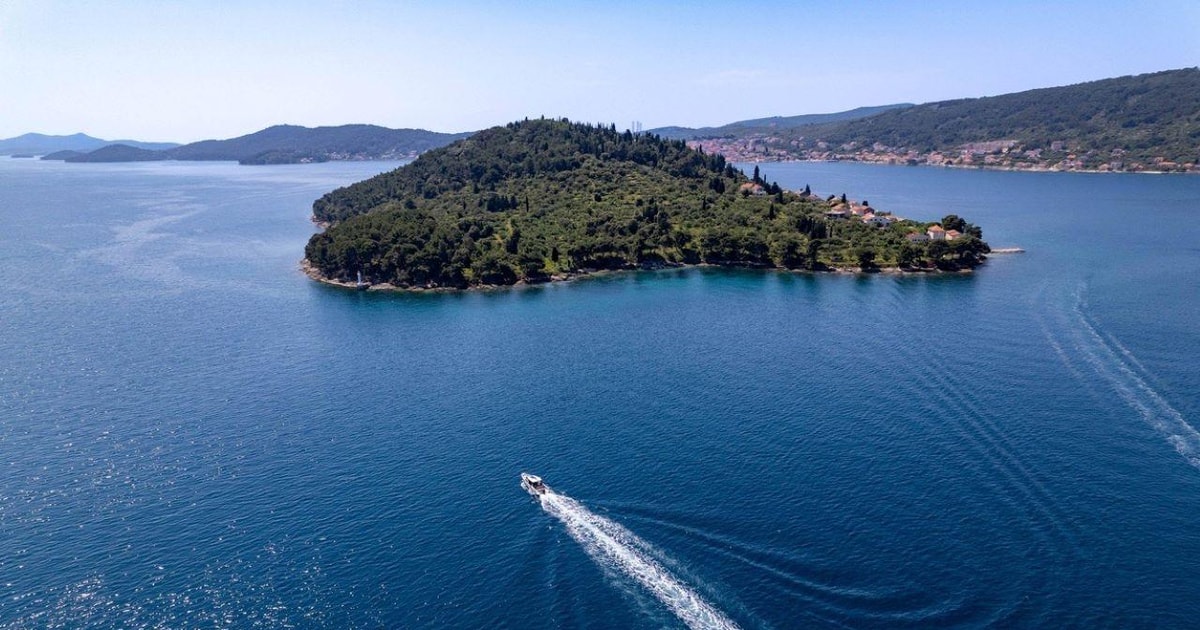 From Zadar: Visiting 3 Islands by Speedboat with Drinks | GetYourGuide