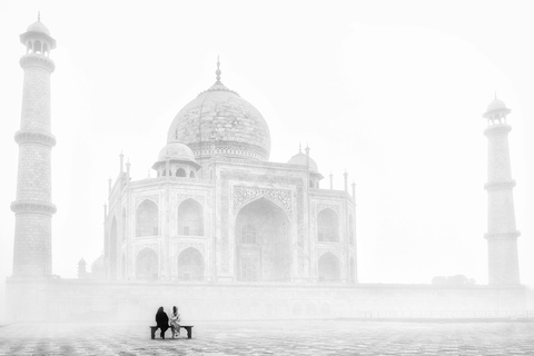 Vanuit New Delhi: Dagtrip naar Taj Mahal en Agra FortTour zonder lunch &amp; entreegeld