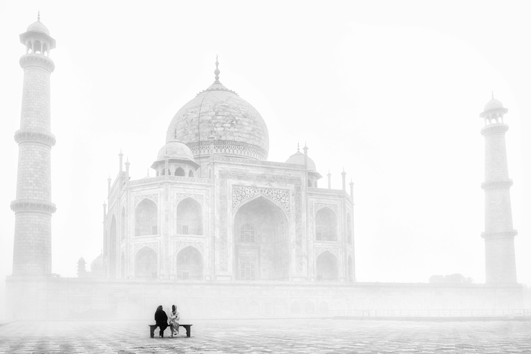 Vanuit New Delhi: Dagtrip naar Taj Mahal en Agra FortTour zonder lunch &amp; entreegeld