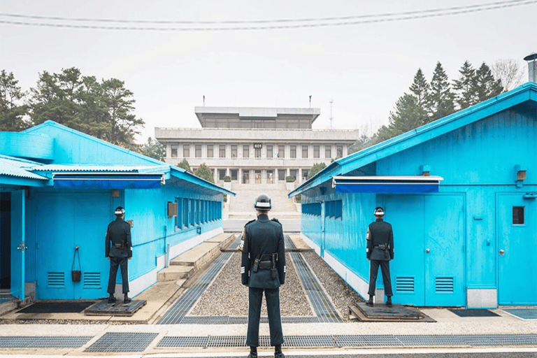 Beyond the DMZ: Private Tour with Han River & Myeongdong DMZ private tour for 1 and 2 persons with same pakeg