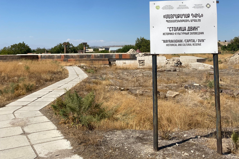 Yerevan: passeio privado por Dvin e Artashat com o Monte AraratYerevan: Dvin e Artashat, passeio privado com o Monte Ararat