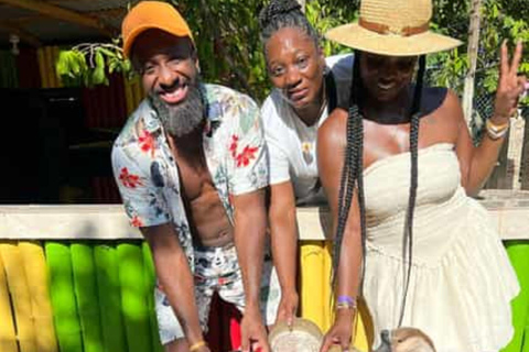 Montego Bay: Marijuana Farm and Bird Sanctuary Tour