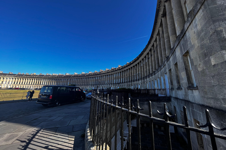 Private Tour to Stonehenge, Bath and The Cotswolds