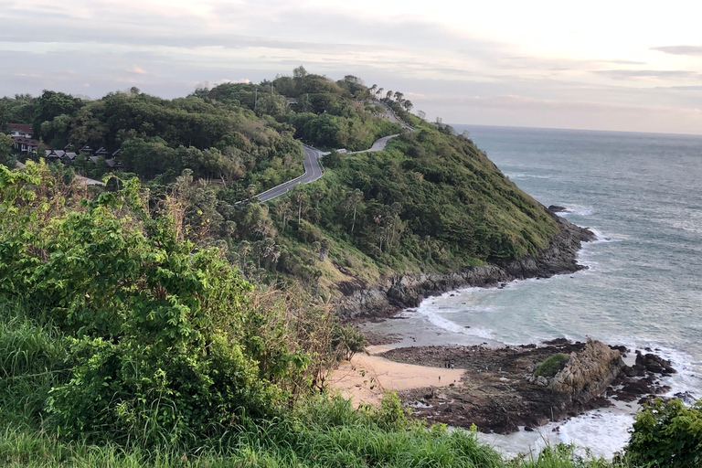 Phuket: City Highlights Half-Day Tour with Guide