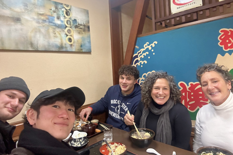 Hiroshima & Miyajima 1-Day Private Tour with Local Guide