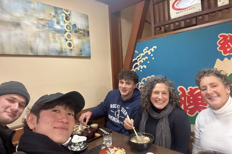 Hiroshima & Miyajima 1-Day Private Tour with Local Guide