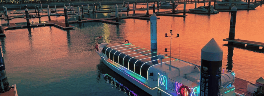 Haikou : Croisière nocturne sur le Nanhai Pearl Ship dans la baie de Haikou