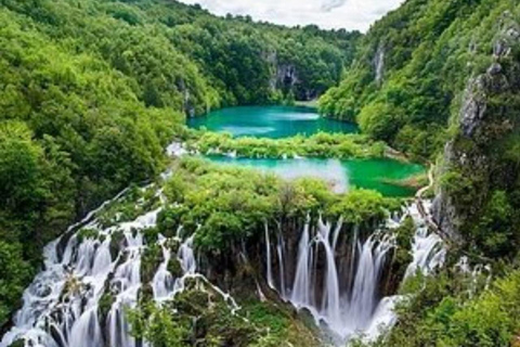 TOUR PRIVATO da Zagabria: Dubovac, Rastoke e Plitvice.Tour privato da Zagabria: Dubovac, Rastoke e laghi di Plitvice.