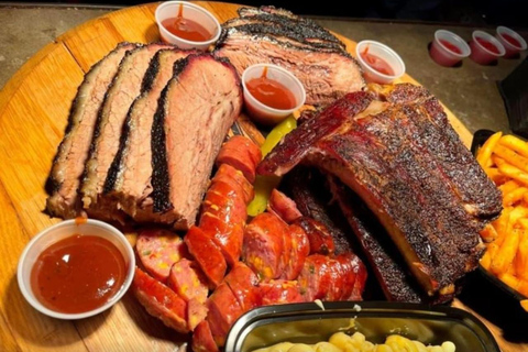 Dallas : Best Street Food Tour With A Local Guide Dallas : 3 Hours Private Food Tasting Walking Tour