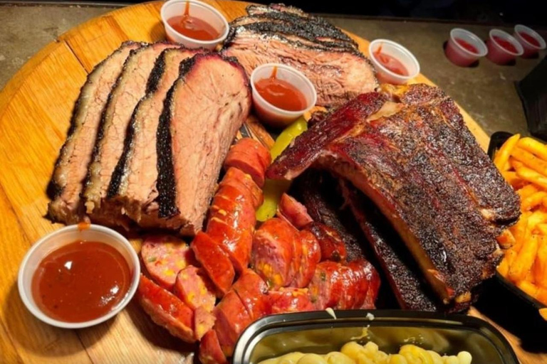 Dallas : Best Street Food Tour With A Local Guide Dallas : 3 Hours Private Food Tasting Walking Tour