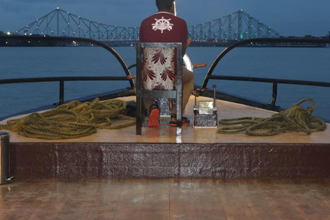 Kolkata: Hooghly River Sunset Cruise with Snacks & Drinks