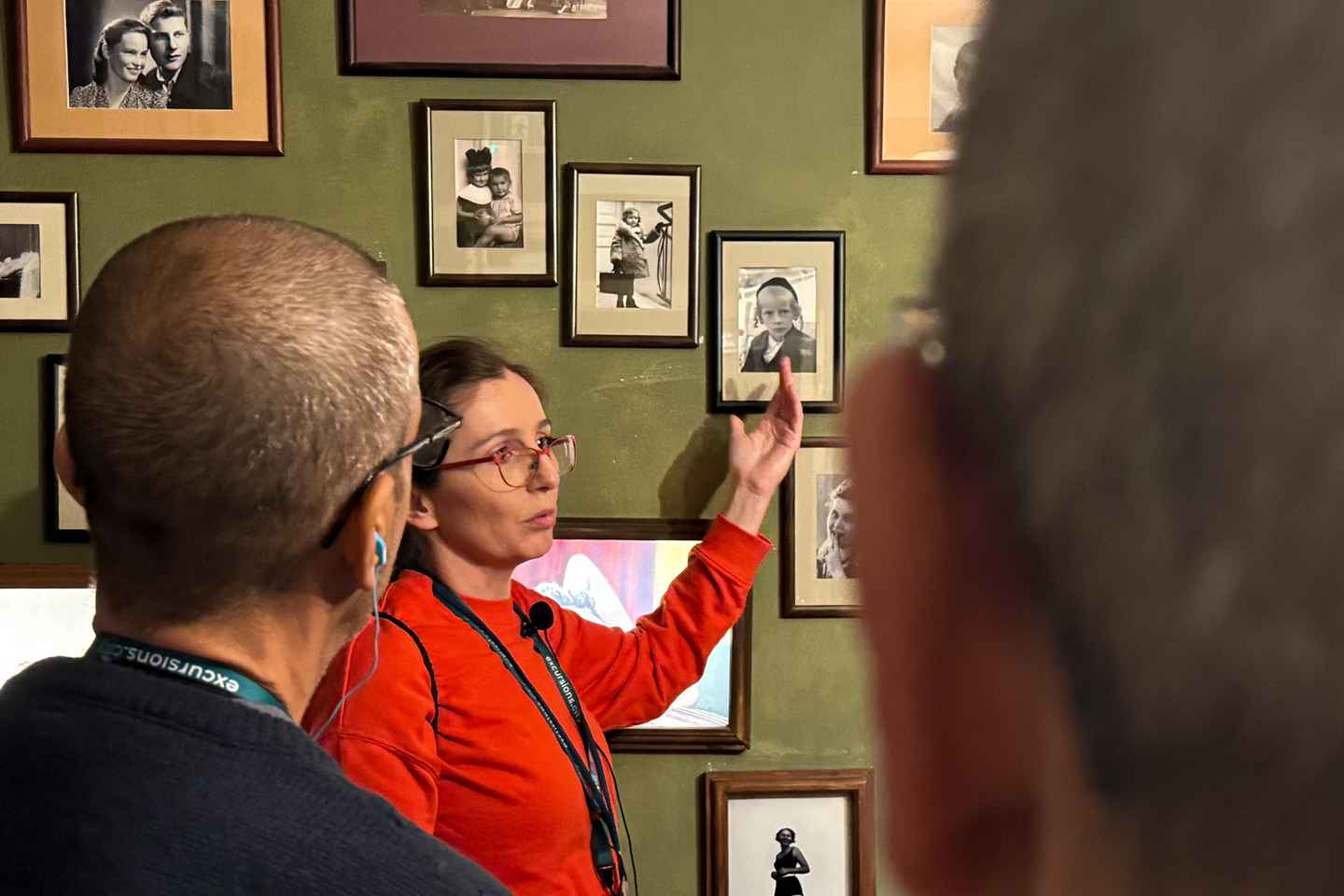 Krakow: Kazimierz by Golf Cart and Schindler's Factory Tour