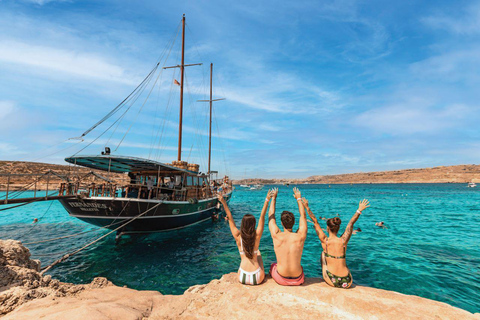 Gozo and Comino Scenic Day Cruise