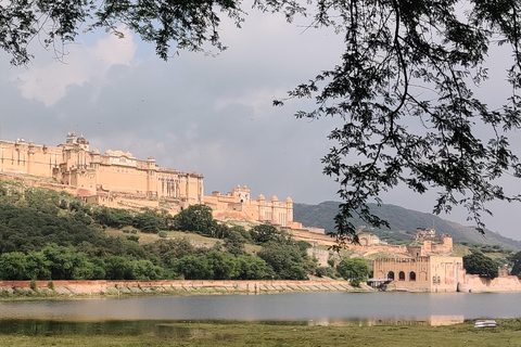 Jaipur : Private Full-Day Guided Sightseeing Tour Tour with Private Transport, Driver & Tour Guide