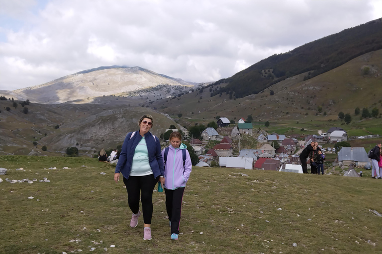 Sarajevo: Lukomir Village Tour with Local Food Tasting