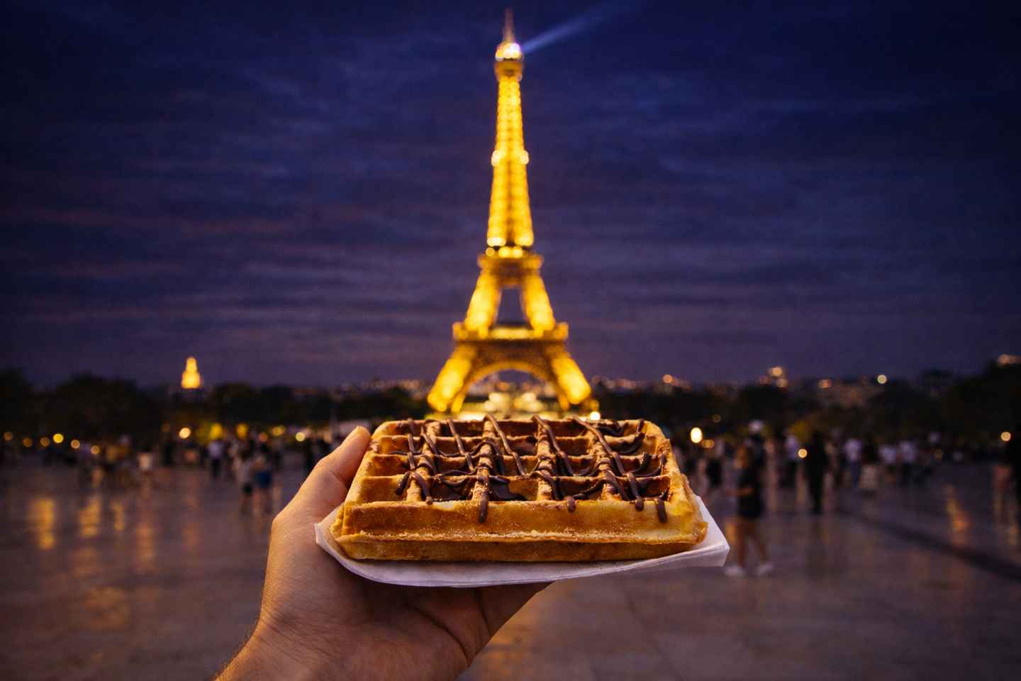 Croisière nocturne à Paris sur la Seine avec gaufres