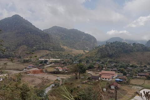 Luang Prabang: 3-Day Plain of Jars & Vang Vieng Tour