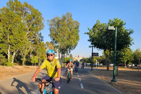 Ben Yehuda 7 Tel Aviv: Daily Bike Rental