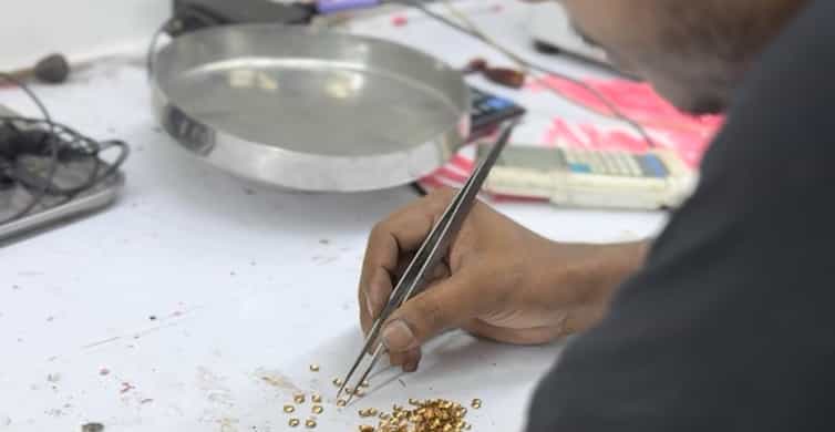 Al Majarah Jewellers: Bespoke Craftsmanship Tour photo 3