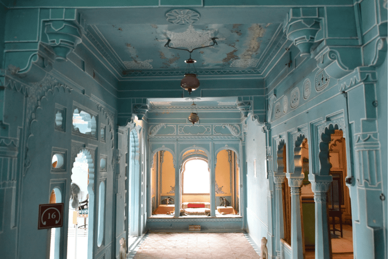 Heritage & Cultural Walk of Udaipur -Guided Walking Tour