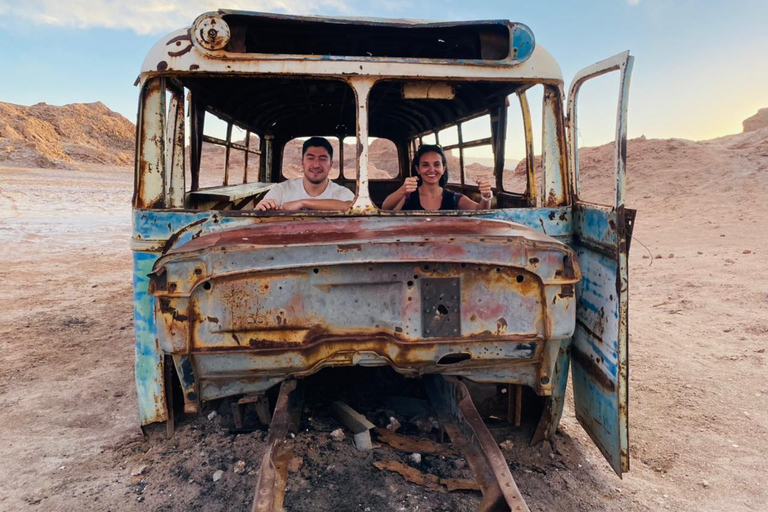 San Pedro de Atacama: Moon Valley and Hidden Lagoons Tour