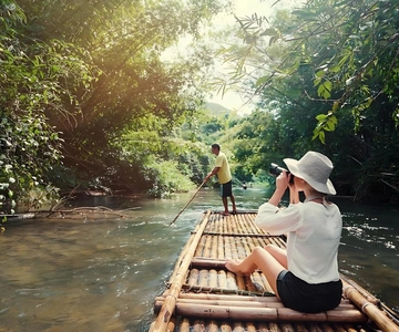 Phuket: Bamboo Rafting, quadriciclo (opcional), banho de elefante.