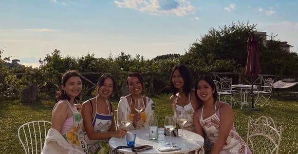Sorrento: Cooking Class with Live music, wine and Limoncello