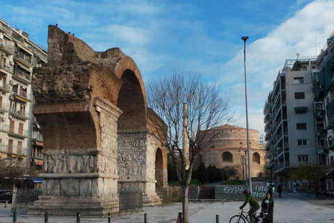 Thessaloniki: Upper Town Bus & Walking Tour with Drinks